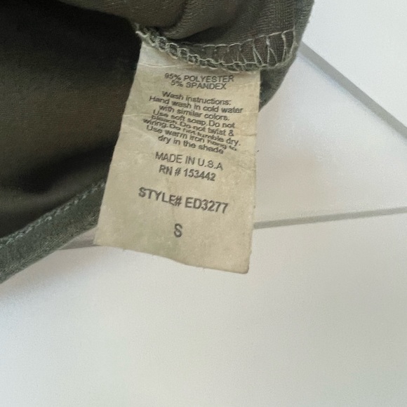 NWOT Army green lace-up mini skirt. Small. Boho. - Picture 5 of 8